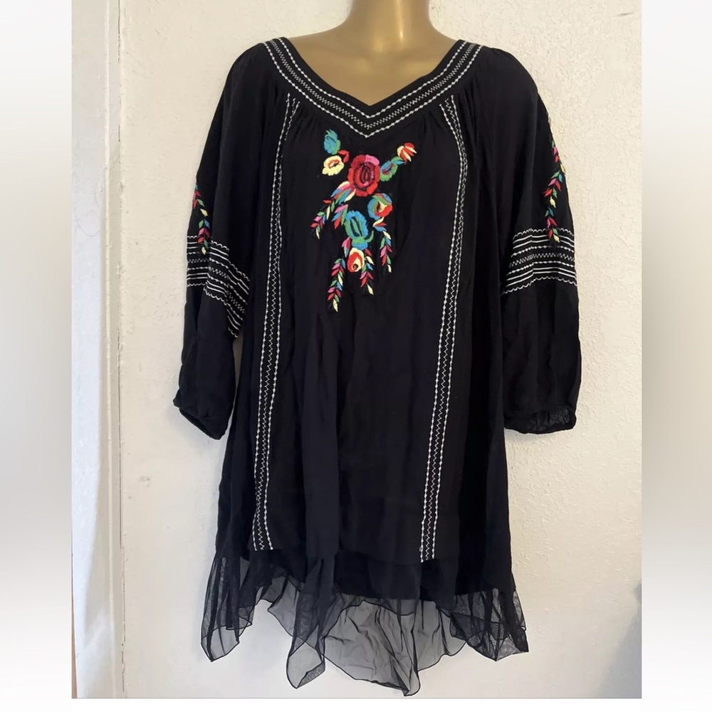 Krista Lee Womens Boho Tunic Top Size L Black Embroidered Asymmetric Hem